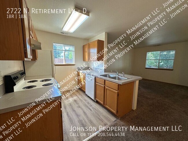 Building Photo - 2722 N Retirement Ln
