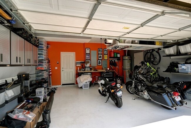 Building Photo - Stunning Home in Mountain House 2 Junior Primary bedrooms w/ own Private Bath!