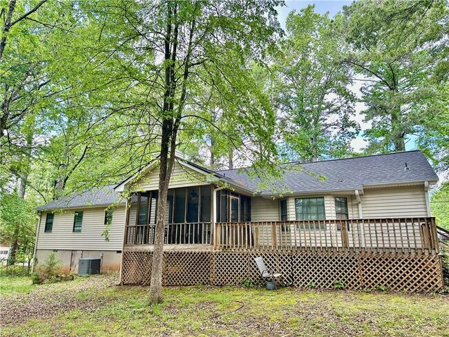 Building Photo - 640 Hemphill Rd
