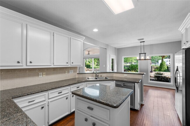 Building Photo - 15680 Connie Ln