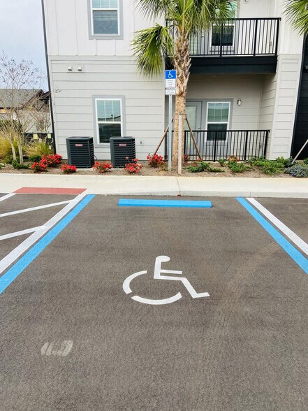 Building Photo - 14515 Star Water Rd