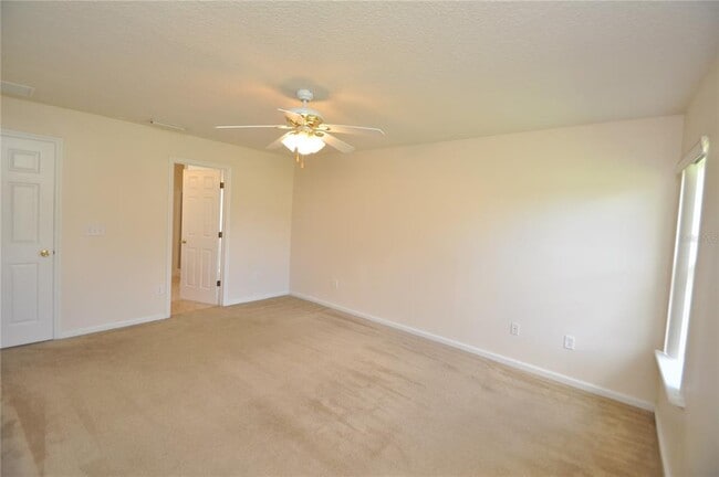 Building Photo - 116 London Dr