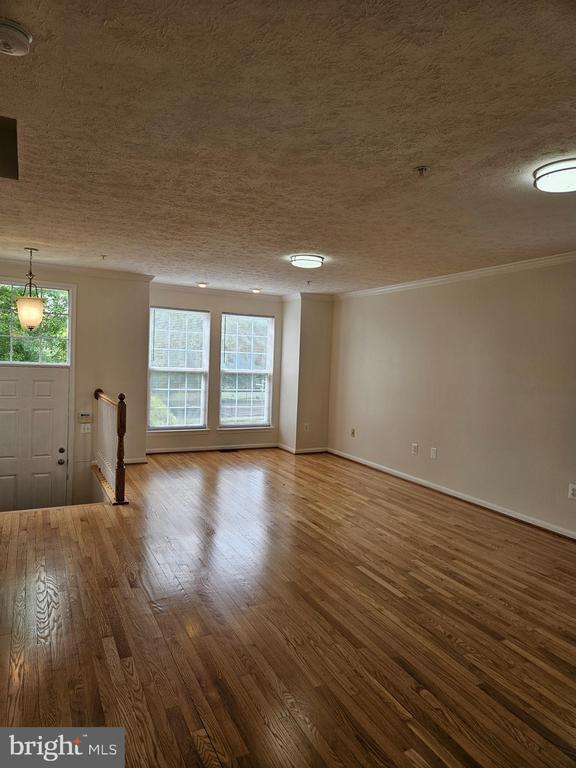 Building Photo - 12800 Center Park Way