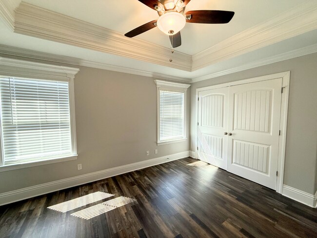 Building Photo - 120 Lance Ln