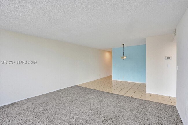 Building Photo - 3140 S Ocean Dr