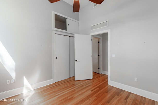 Building Photo - 2525 College St