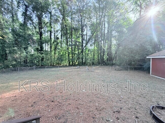 Building Photo - 8329 Bells Lake Rd