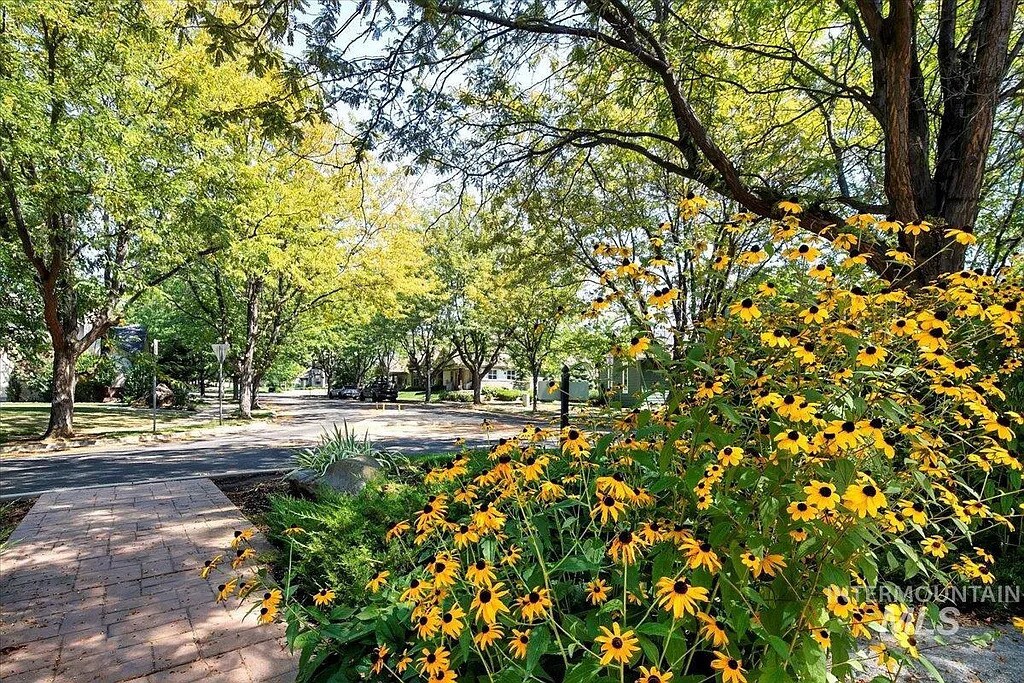 Building Photo - 3918 S Mill Site Ave