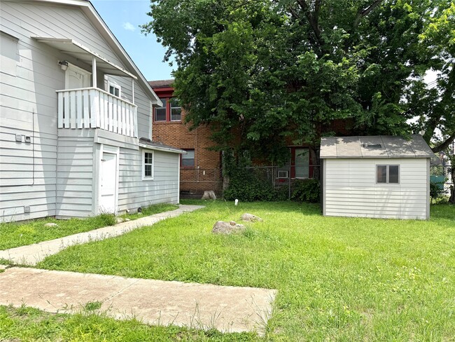 Building Photo - 421 Sidney St