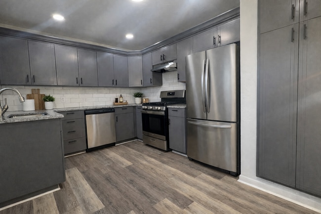 Building Photo - 2353 Oxford Way