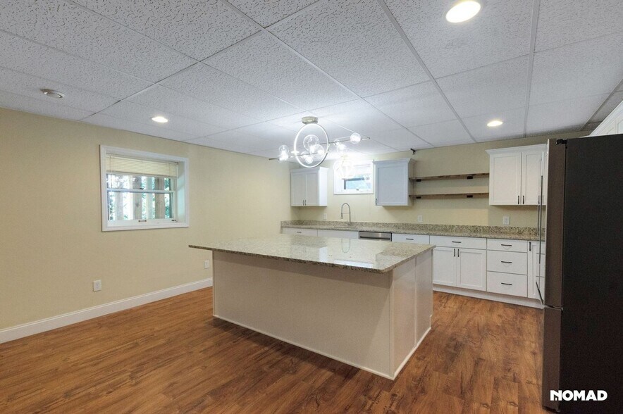 Building Photo - 139 Ladue Oaks Dr