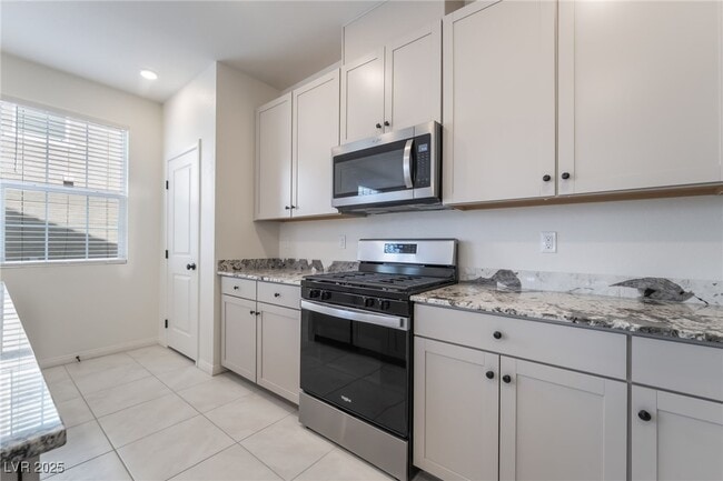 Building Photo - 3734 Battipaglia Ave