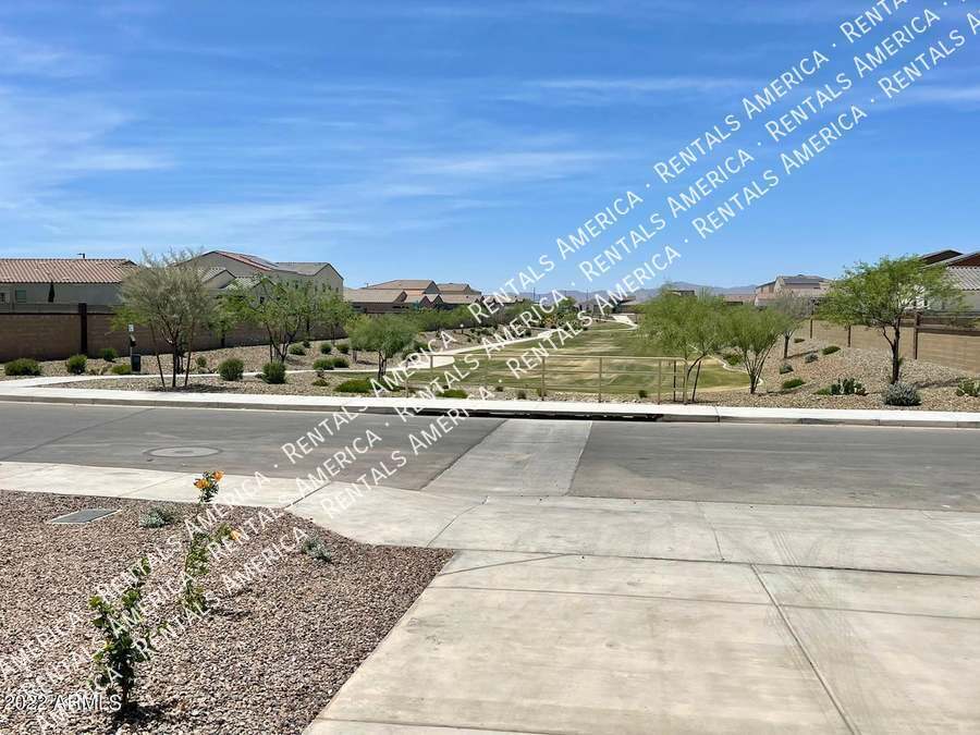 Building Photo - 7223 N 125th Dr