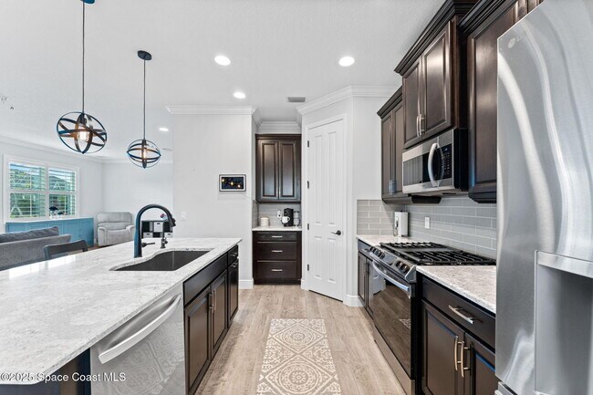 Building Photo - 8215 Millbrook Ave