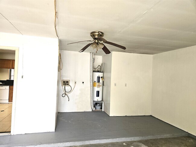 Building Photo - 8215 Summer Quail Dr