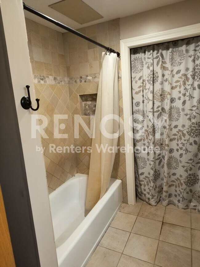 Building Photo - 3BD/2.5BA Home in Elk River Available Now!