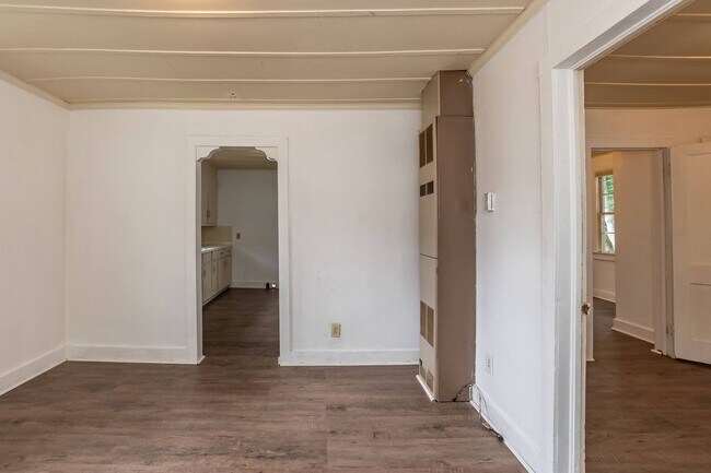 Building Photo - 464 Powell St