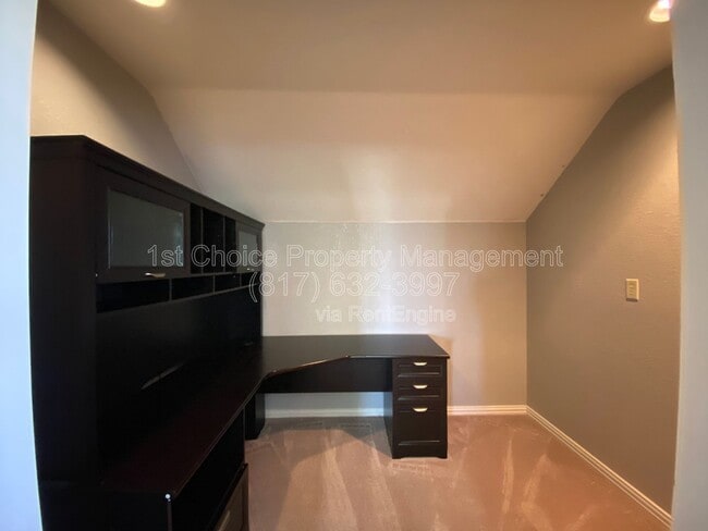 Building Photo - 112 Prairie Ridge Dr