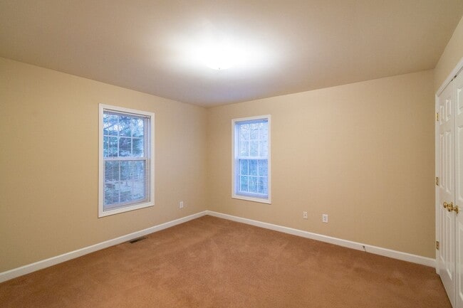 Building Photo - Charming 3 Bedroom, 2 Bathroom Home in Matthews!