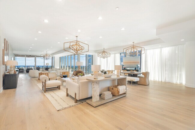 Building Photo - 1333 S Flagler Dr