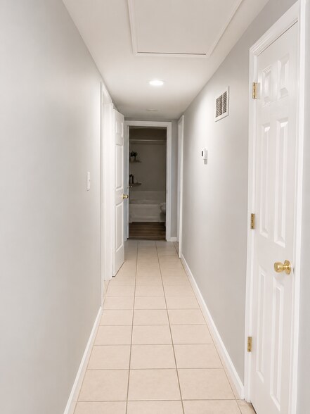 Building Photo - 25046 Colgate St