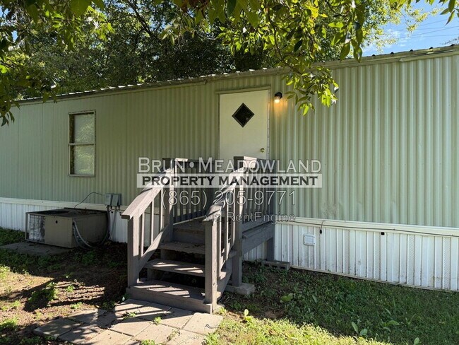 Building Photo - 104 Eakins Dr