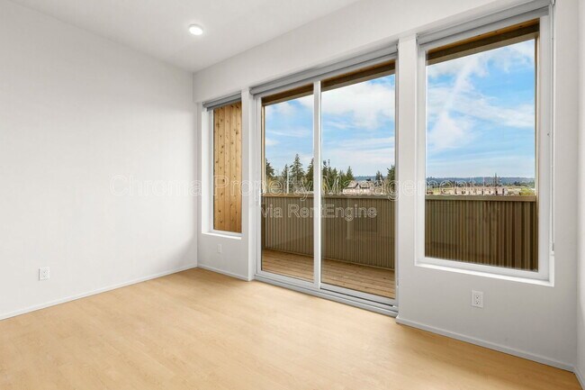 Building Photo - 7480 N Delaware Ave