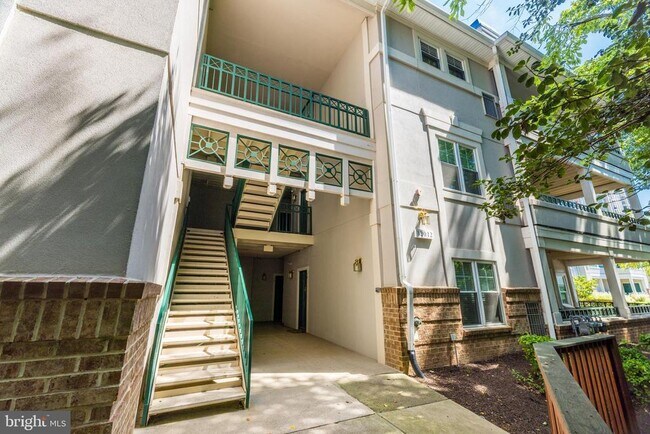 Building Photo - 12012 Taliesin Pl