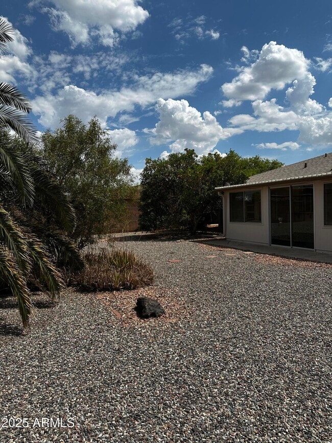 Building Photo - 9338 W Glen Oaks Cir N