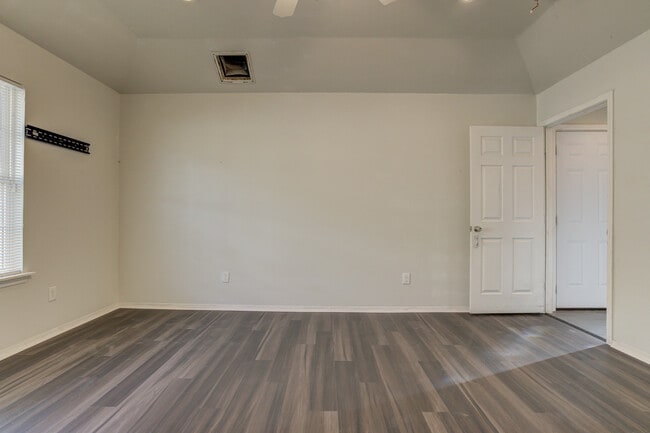 Building Photo - 1608 48th St