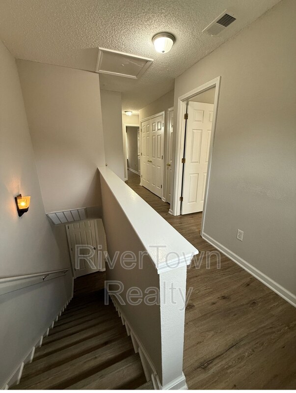 Building Photo - 7986 Marsha Woods Dr