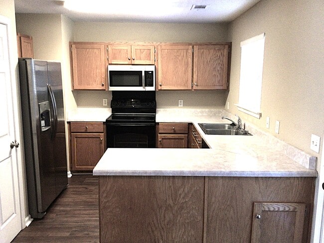 Building Photo - 118 Blue Gill Ln