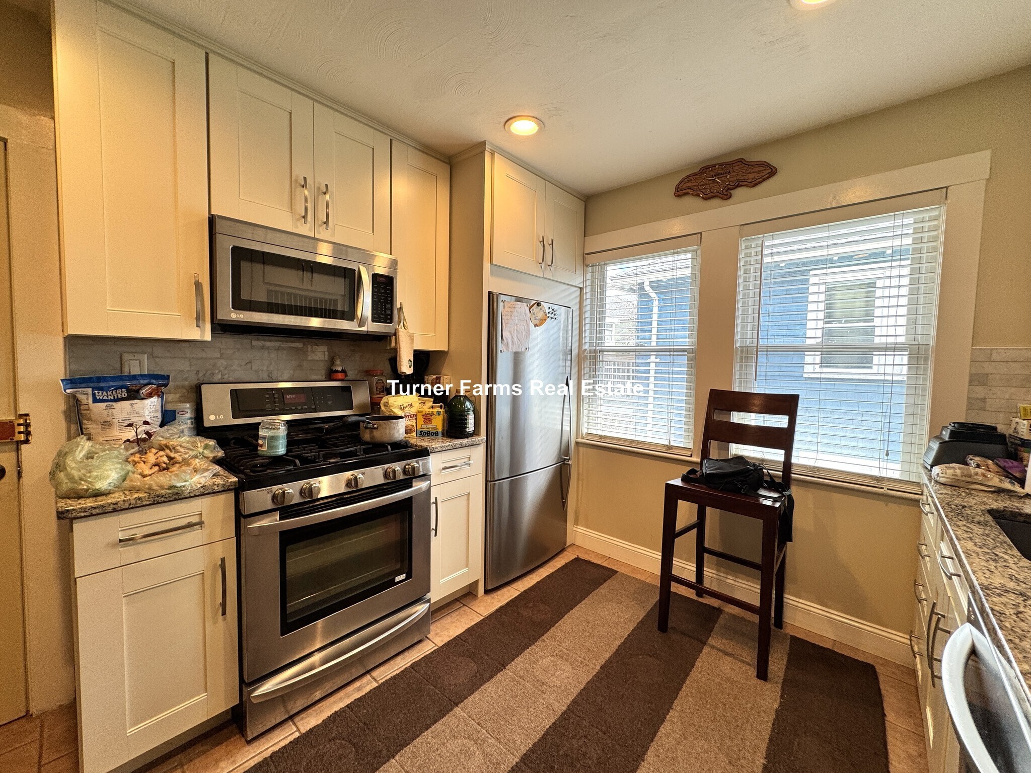 Building Photo - 77 Fairfax St