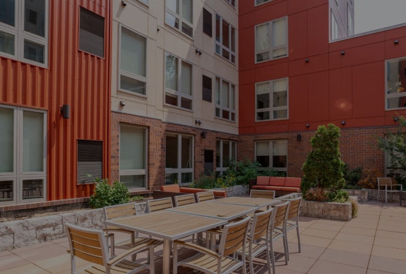 Building Photo - 1101 University Ave SE