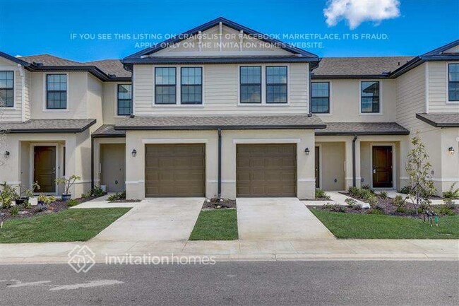 Building Photo - 2017 E Landings Wy