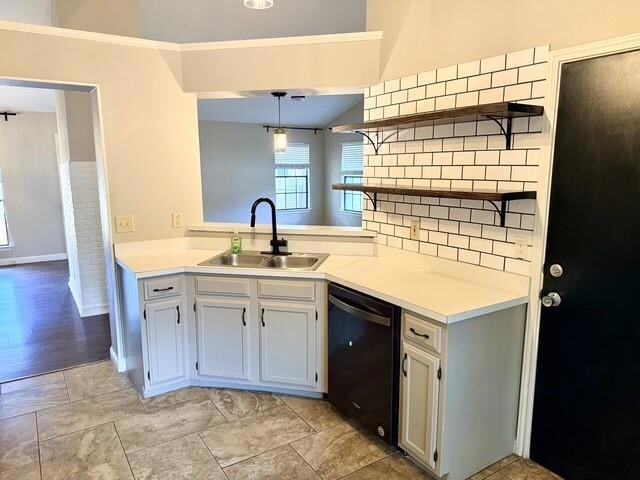 Building Photo - 1920 White Oak Cir