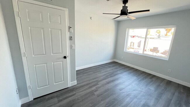 Building Photo - 204 Harvard St