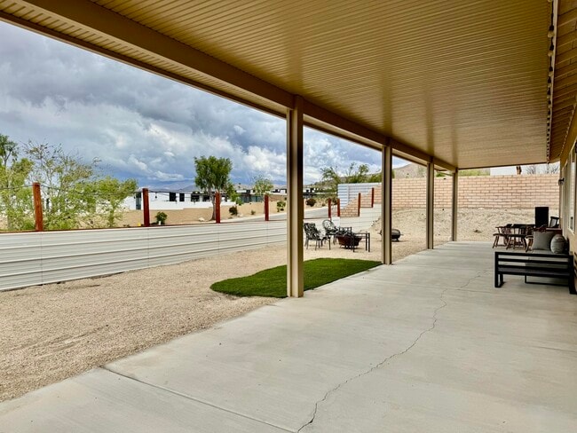 Building Photo - 13697 Mountain Top Dr