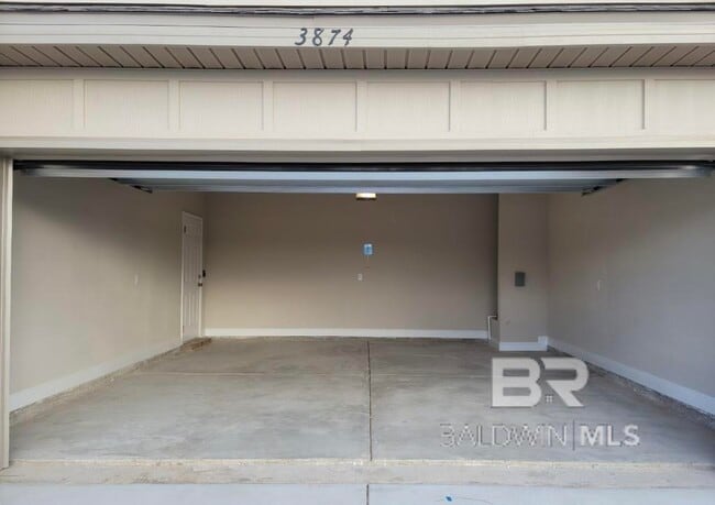 Building Photo - 3874 Conrad Ct