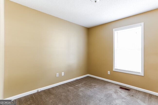 Building Photo - 419 Ivy Crest Dr