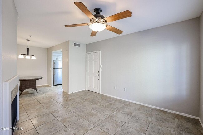 Building Photo - Resort-Style Aventura Condo