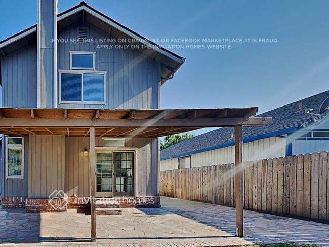 Building Photo - 367 Samantha Pl