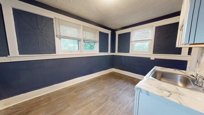 Building Photo - 3889 W.33rd