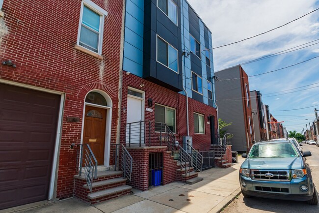 Building Photo - 1755 N Marshall St