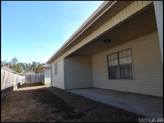 Building Photo - 521 Wisteria Dr