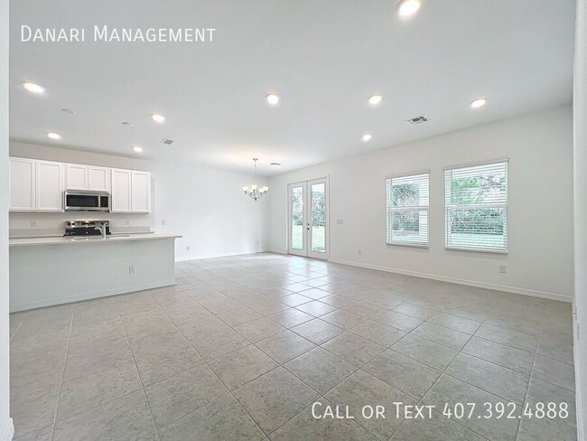 Building Photo - 1679 Meadowlark Dr