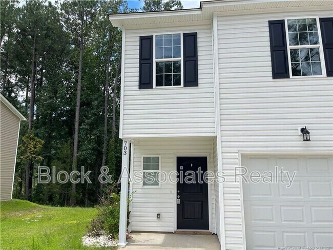 Primary Photo - 703 Georgetown Cir