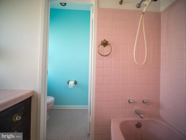 Building Photo - 4313 Woodlark Dr
