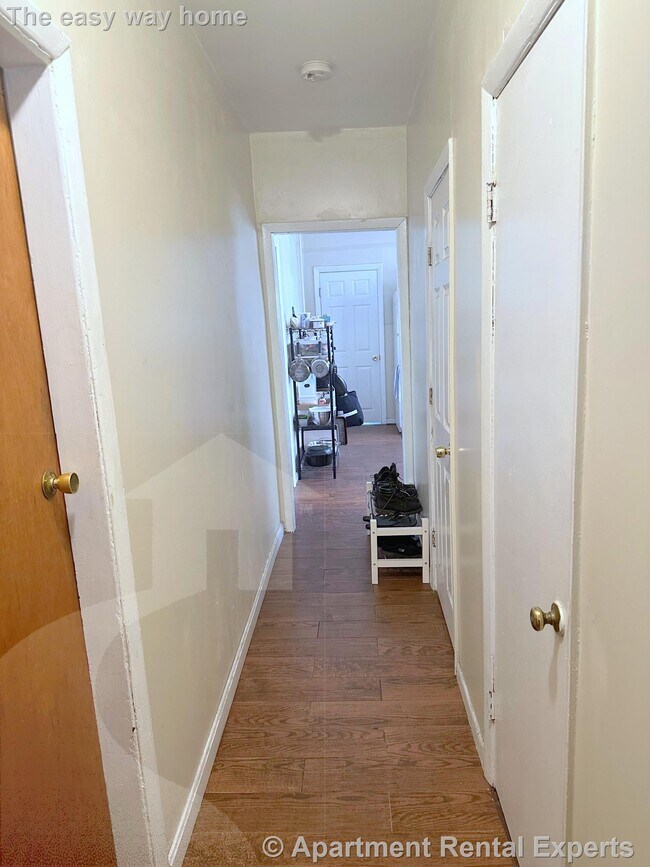 Building Photo - 26 Cutter Ave