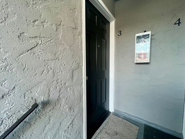 Building Photo - Modern Renovated 2-Bedroom in Santa Clara | Prime Location Near Apple, Nvidia & Major Highways